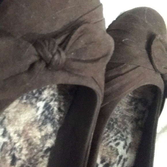 Flats - Picture 3 of 3